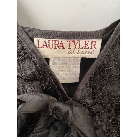 Laura Taylor vintage black lace top lingerie/satin feel/100% polyester/size larg - Picture 4 of 4